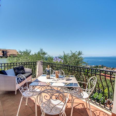 M Suites Sorrento Ngoại thất bức ảnh